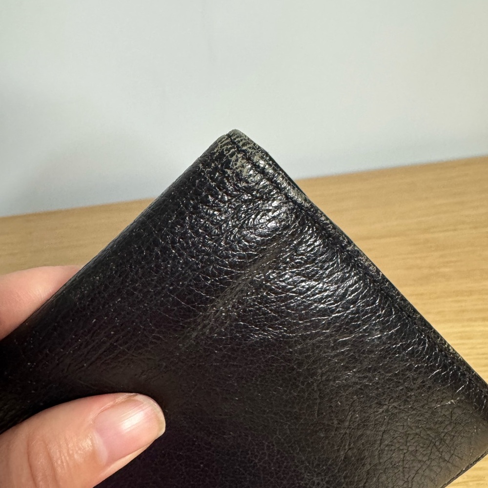 CHANEL Classic Black Leather Wallet - Picture 5 of 16